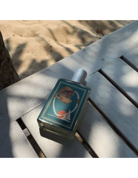 خرید عطر فالینگ اینتو د سی ایمجینری آثورز اصل | رایحه تابستانی ساحلی
